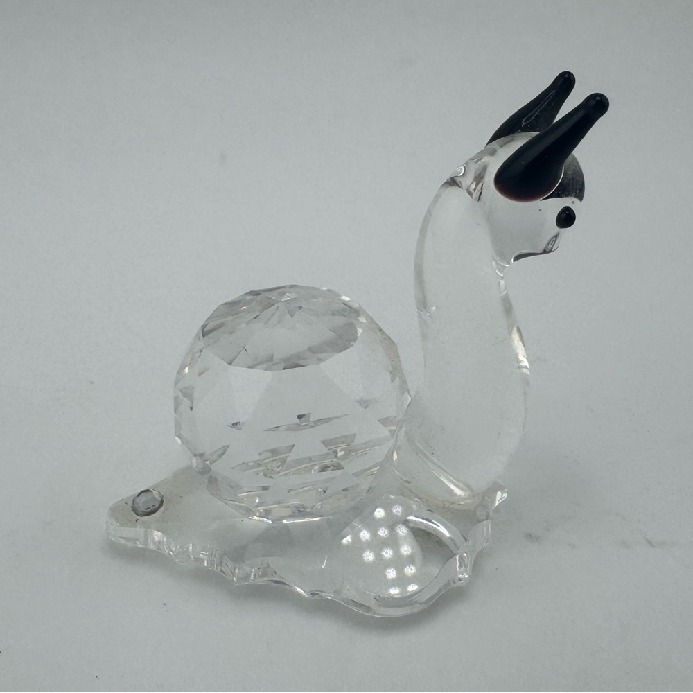 Crystal Glass Snail‎ Figurine - Black and Clear